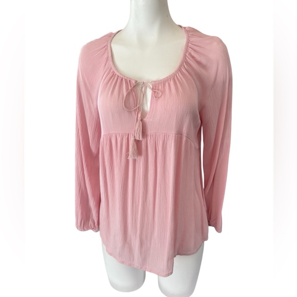 Old Navy pink top, peasant style, boho, ties, size small - Picture 2 of 9